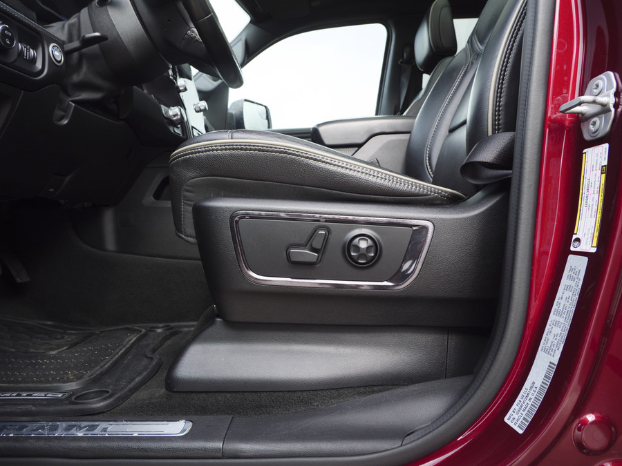 Dodge RAM 1500 | Limited | 5.7 V8 | 4x4 | Crew Cab |
