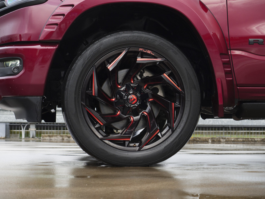 Dodge RAM 1500 | Limited | 5.7 V8 | 4x4 | Crew Cab |