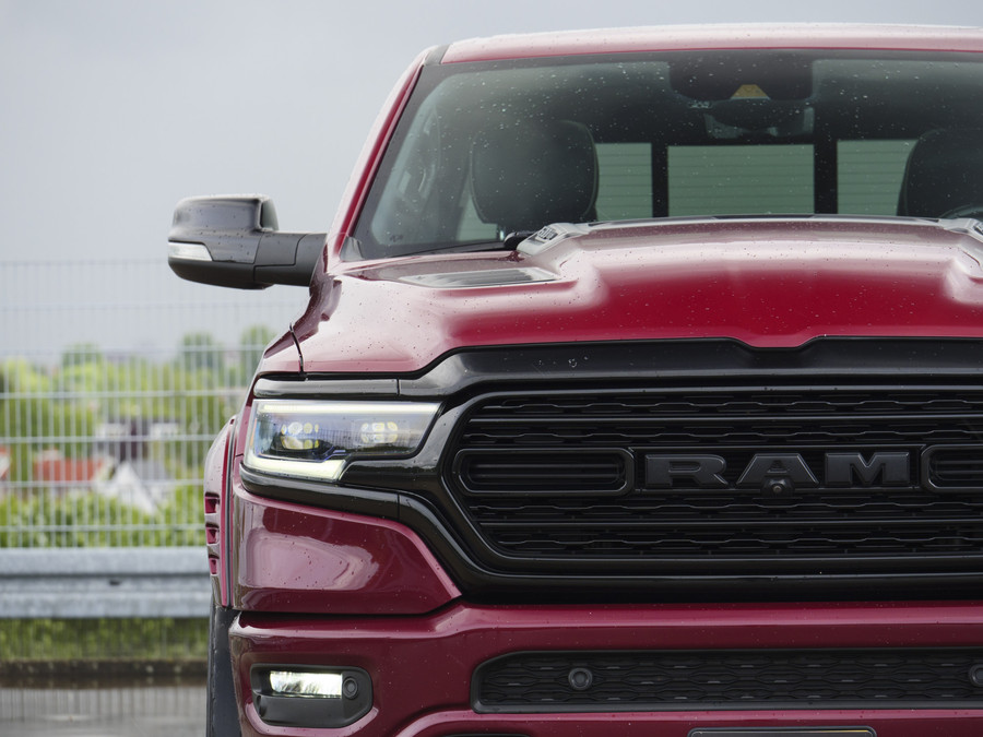 Dodge RAM 1500 | Limited | 5.7 V8 | 4x4 | Crew Cab |
