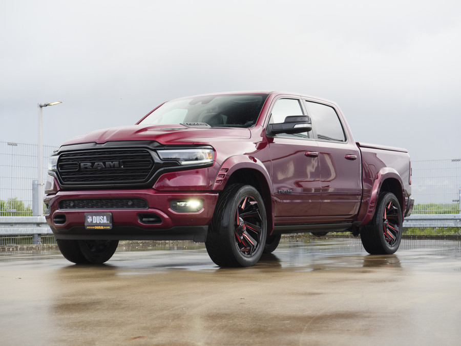 Dodge RAM 1500 | Limited | 5.7 V8 | 4x4 | Crew Cab |