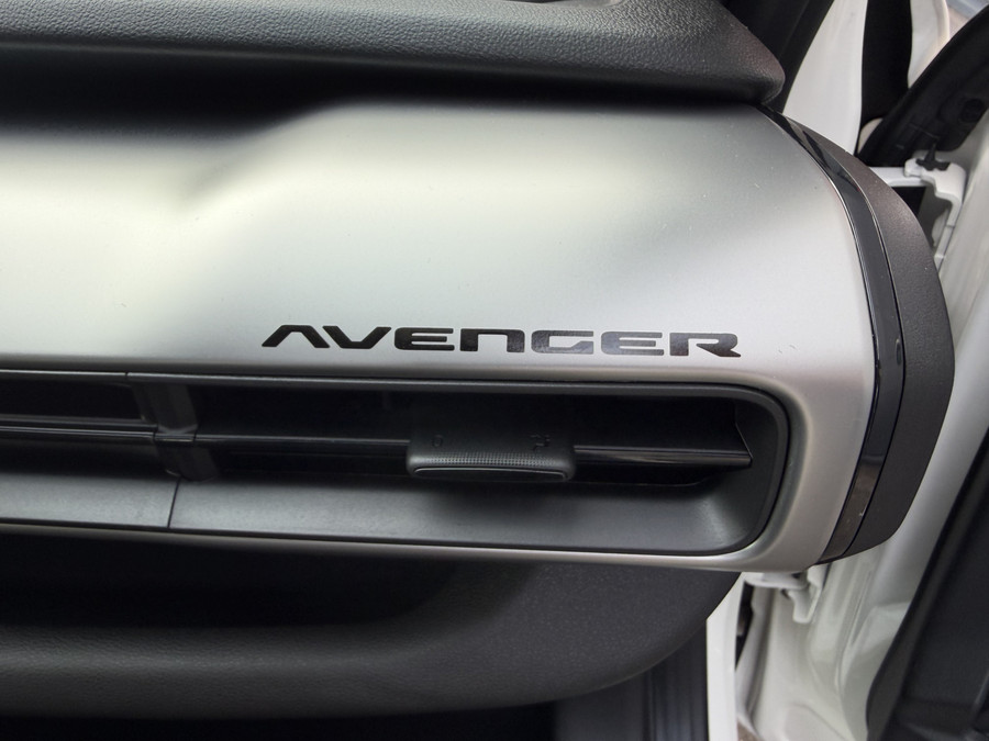 Jeep Avenger 1.2 e-Hybrid Altitude (Elektrische Klep - JBL - Keyless Entry - Adaptieve Cruise Controle - LED - Au