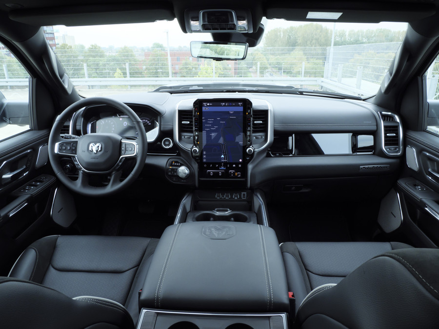 Dodge Ram 1500 | Laramie | Premium Night | 3.0L I6 Hurricane | Crew Cab | 4X4 |