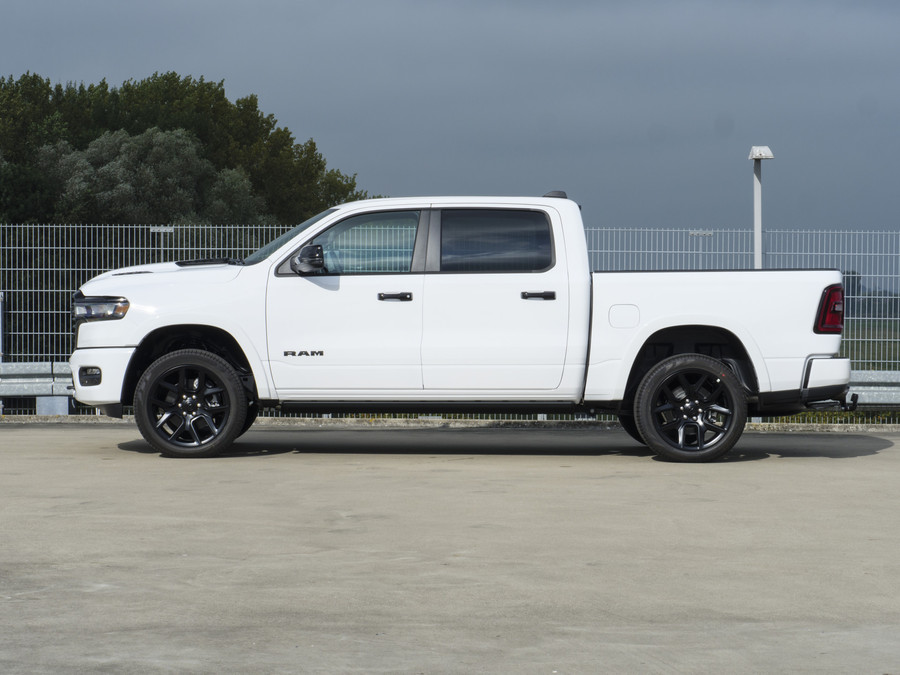 Dodge Ram 1500 | Laramie | Premium Night | 3.0L I6 Hurricane | Crew Cab | 4X4 |