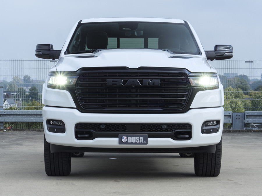 Dodge Ram 1500 | Laramie | Premium Night | 3.0L I6 Hurricane | Crew Cab | 4X4 |
