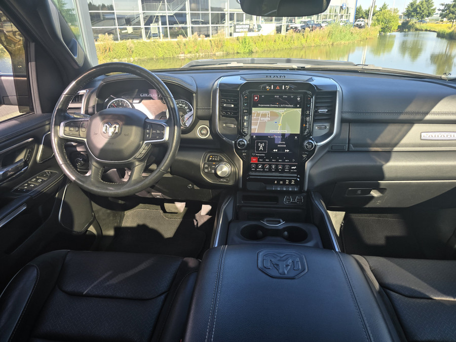 Dodge RAM 1500 5.7 V8 4x4 Crew Cab Laramie