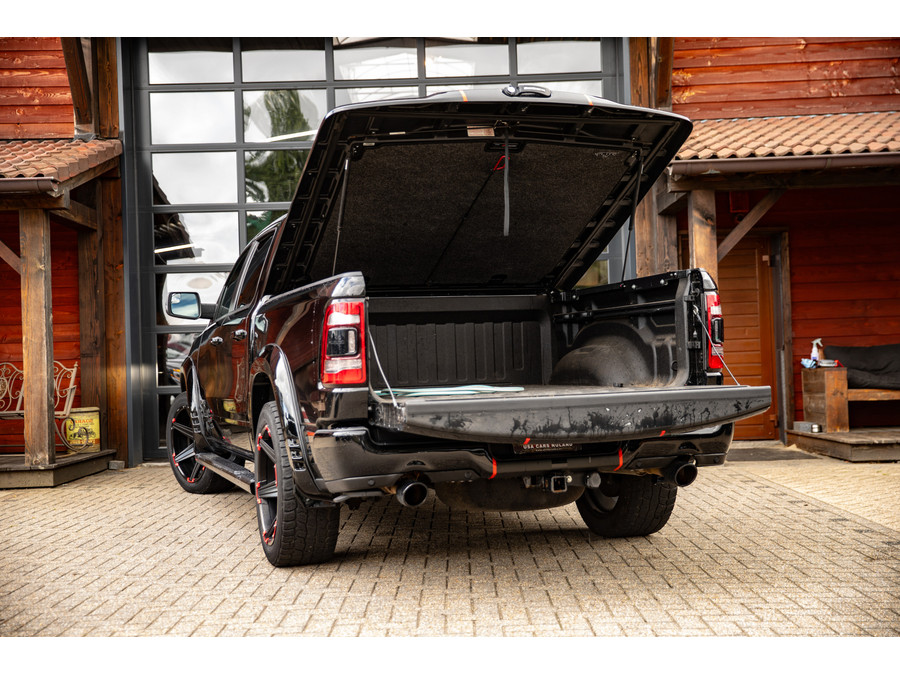 Dodge RAM 1500 5.7 V8 4x4 Crew Cab Sport