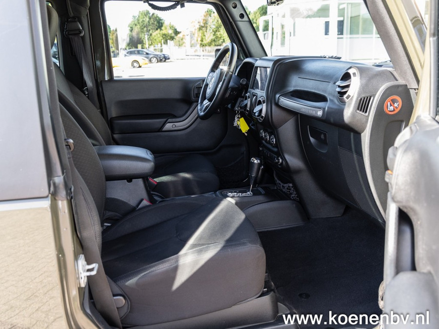 Jeep Wrangler 3.6 V6 4x4 Automaat Sport CLIMA / GOOGLE INFOT. / ZEER NETJES!