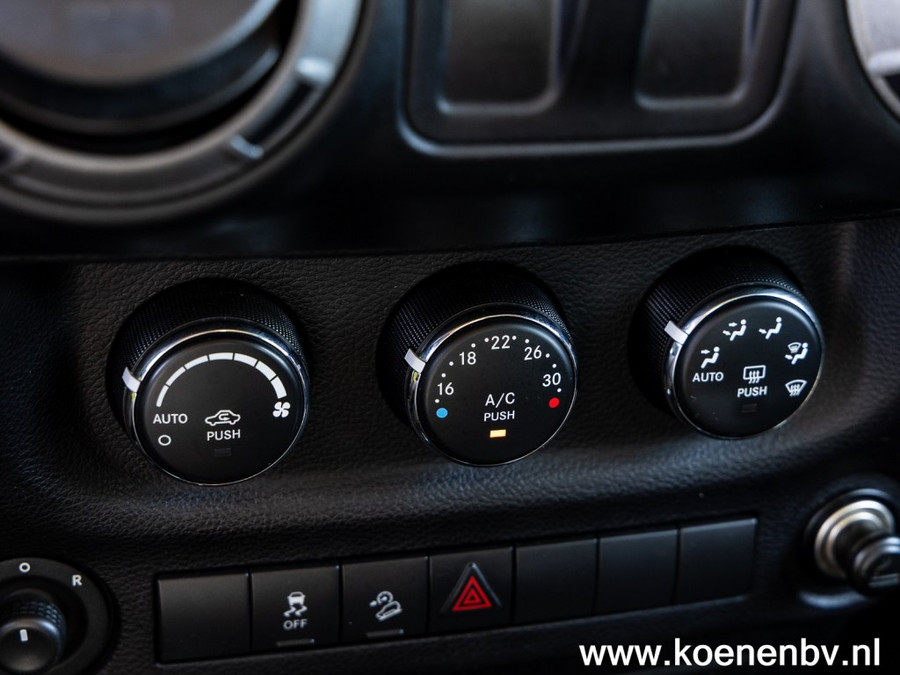 Jeep Wrangler 3.6 V6 4x4 Automaat Sport CLIMA / GOOGLE INFOT. / ZEER NETJES!