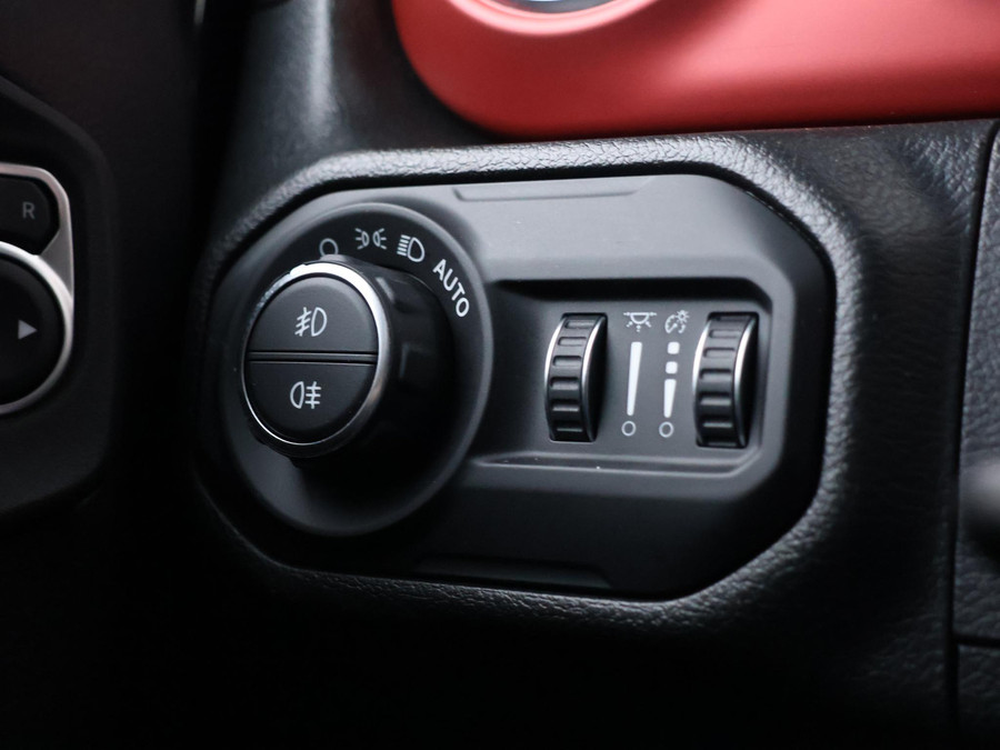 Jeep Wrangler 2.0T Rubicon VAN