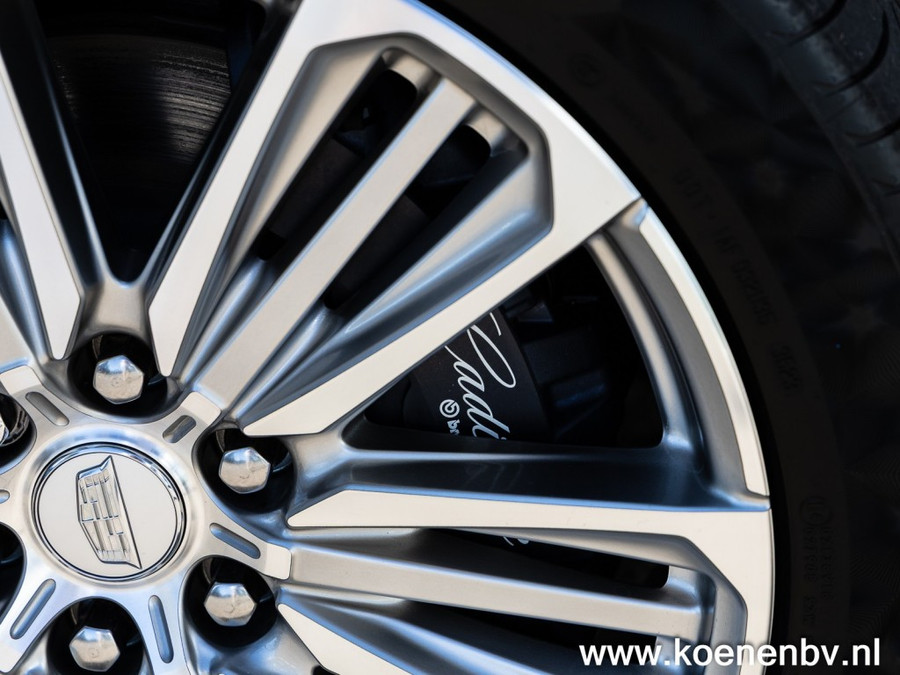 Cadillac Lyriq Luxury Level 3 600 E4 AWD 528PK EV/ 530 KM WLTP Actieradius/ Donker Interieur