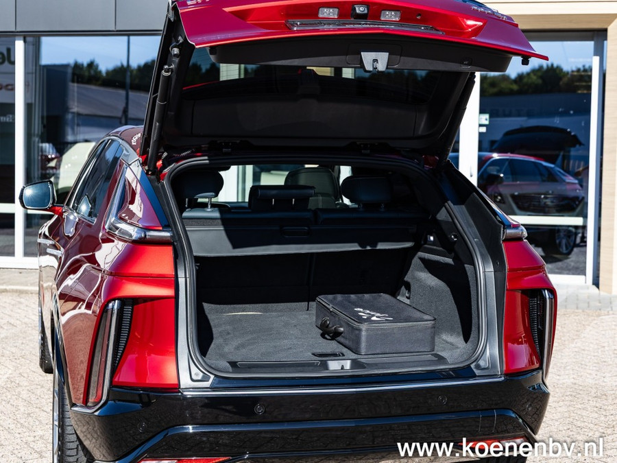 Cadillac Lyriq Luxury Level 3 600 E4 AWD 528PK EV/ 530 KM WLTP Actieradius/ Donker Interieur