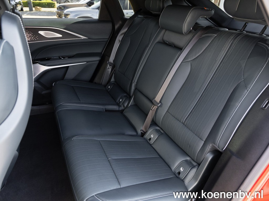 Cadillac Lyriq Luxury Level 3 600 E4 AWD 528PK EV/ 530 KM WLTP Actieradius/ Donker Interieur