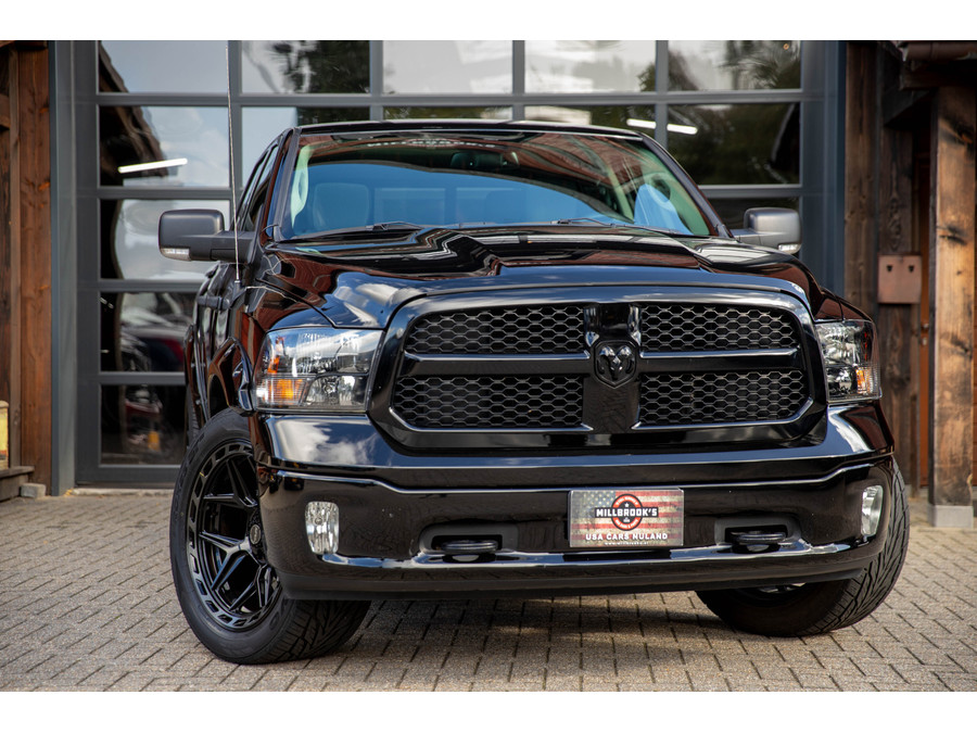 Dodge RAM 1500 5.7 V8 Crew Cab
