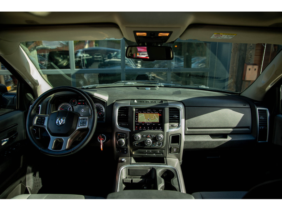 Dodge RAM 1500 5.7 V8 Crew Cab