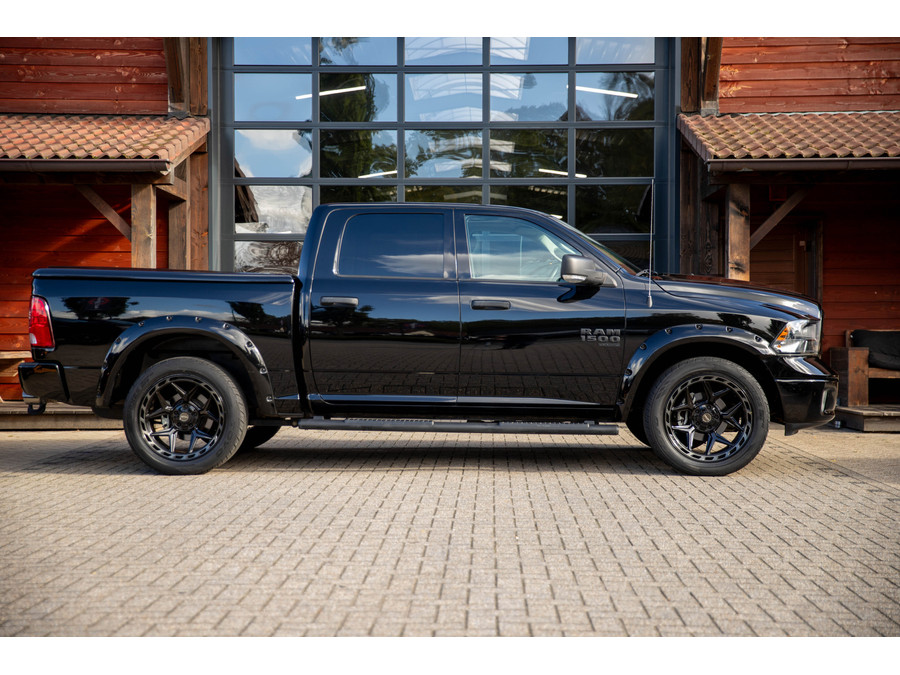 Dodge RAM 1500 5.7 V8 Crew Cab