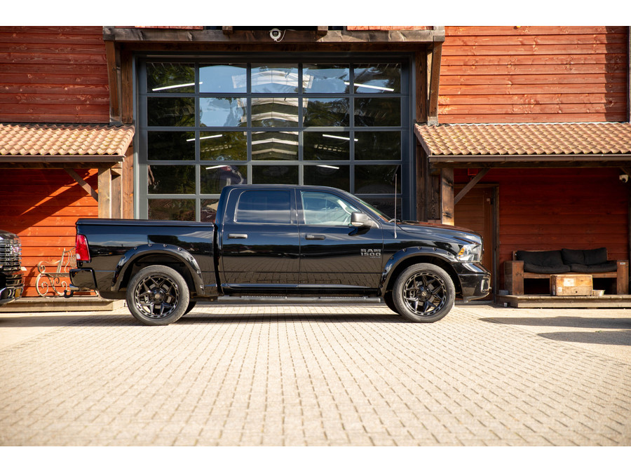 Dodge RAM 1500 5.7 V8 Crew Cab