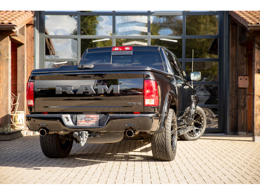 Dodge RAM 1500 5.7 V8 Crew Cab
