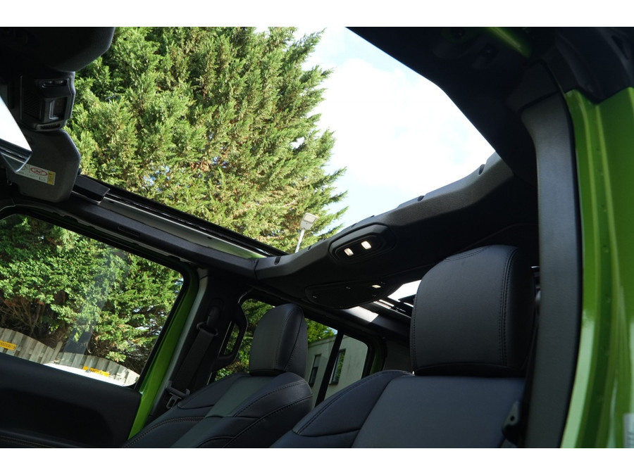 Jeep Wrangler Unlimited 4xe 380 Sahara Sky-one I 4 jaar garantie