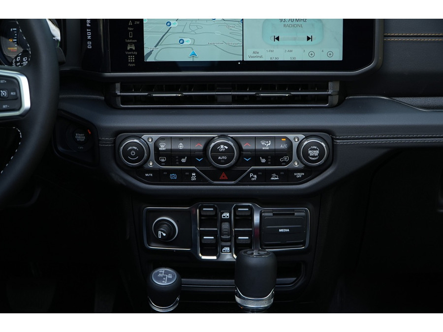 Jeep Wrangler Unlimited 4xe 380 Sahara Sky-one I 4 jaar garantie