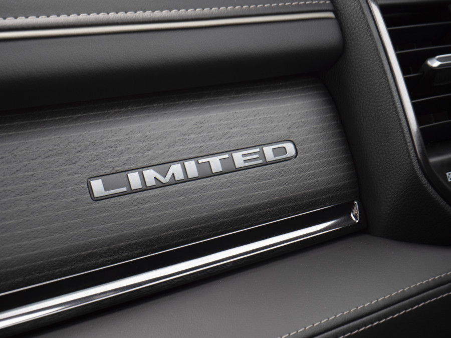 RAM 1500 Limited | 5.7 V8 | 4x4 | Crew Cab |