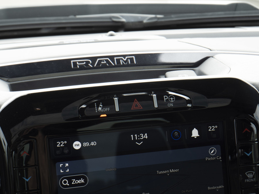 RAM 1500 Limited | 5.7 V8 | 4x4 | Crew Cab |