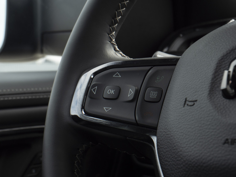 RAM 1500 Limited | 5.7 V8 | 4x4 | Crew Cab |