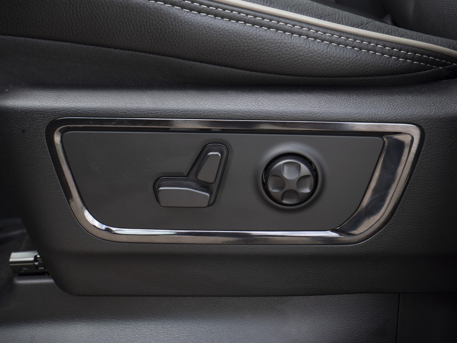 RAM 1500 Limited | 5.7 V8 | 4x4 | Crew Cab |