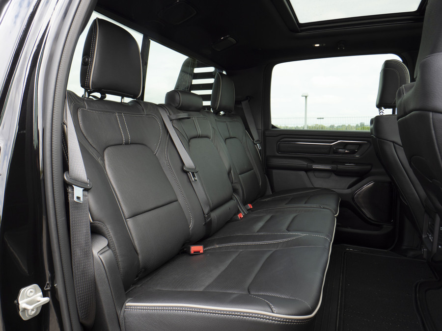 RAM 1500 Limited | 5.7 V8 | 4x4 | Crew Cab |