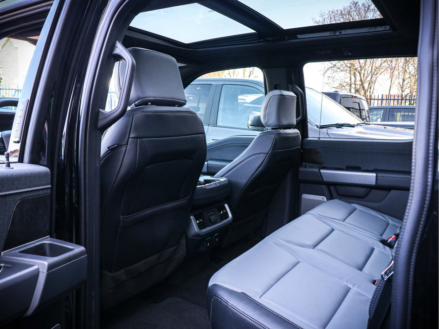 Ford Lightning Lariat Extended Range | 514 km. range Extended Range