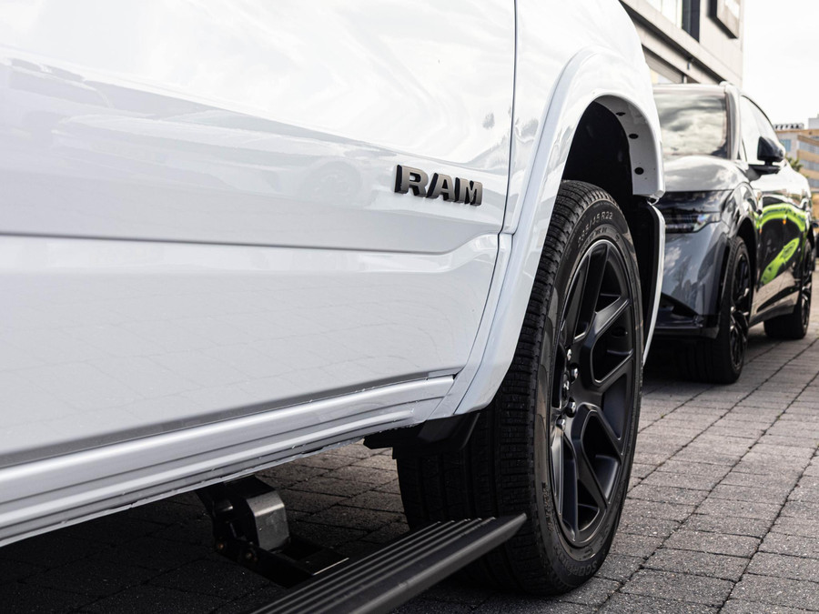 Dodge RAM 1500 3.0 Crew Cab Laramie Premium