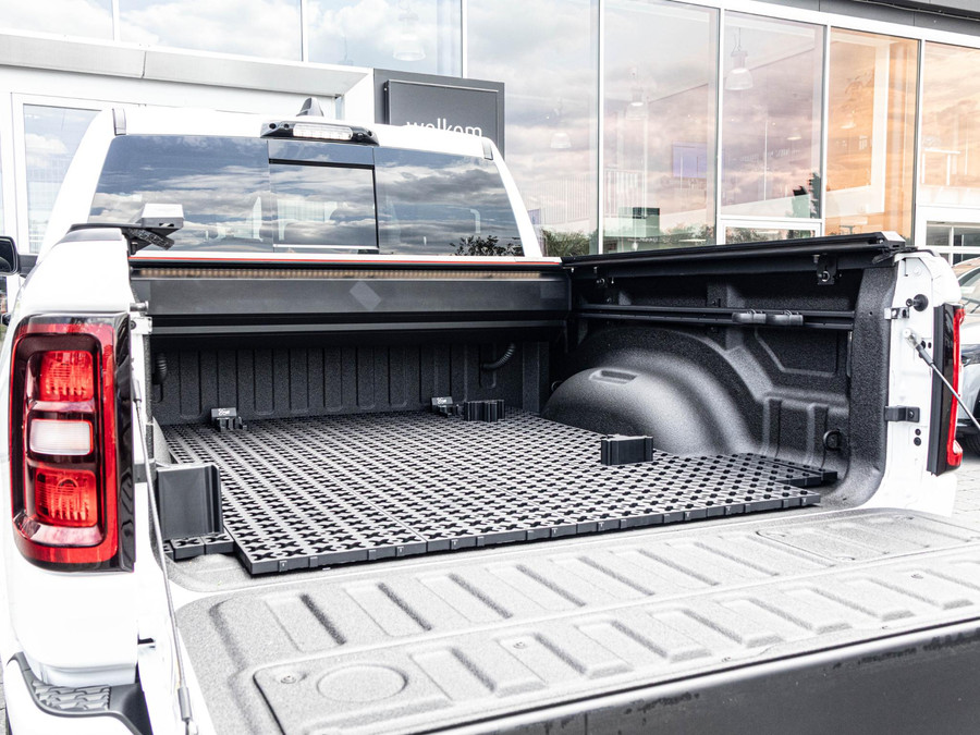 Dodge RAM 1500 3.0 Crew Cab Laramie Premium