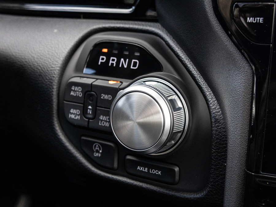 Dodge RAM 1500 3.0 Crew Cab Laramie Premium