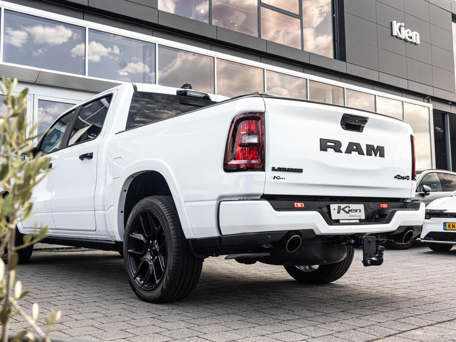 Dodge RAM 1500 3.0 Crew Cab Laramie Premium