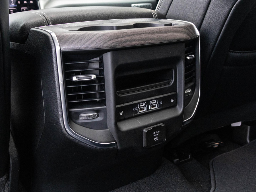 Dodge RAM 1500 3.0 Crew Cab Laramie Premium