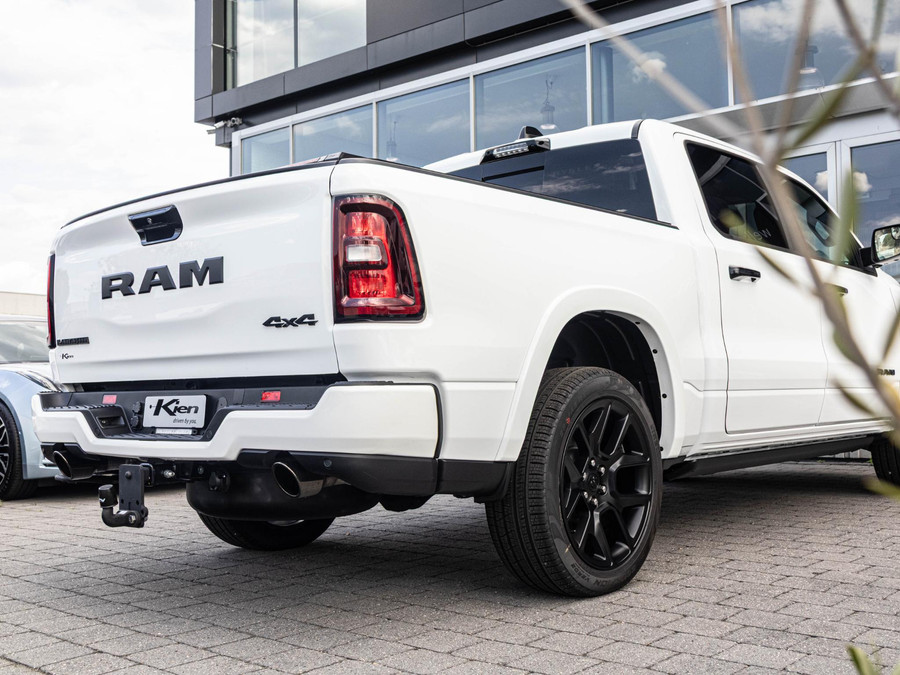 Dodge RAM 1500 3.0 Crew Cab Laramie Premium