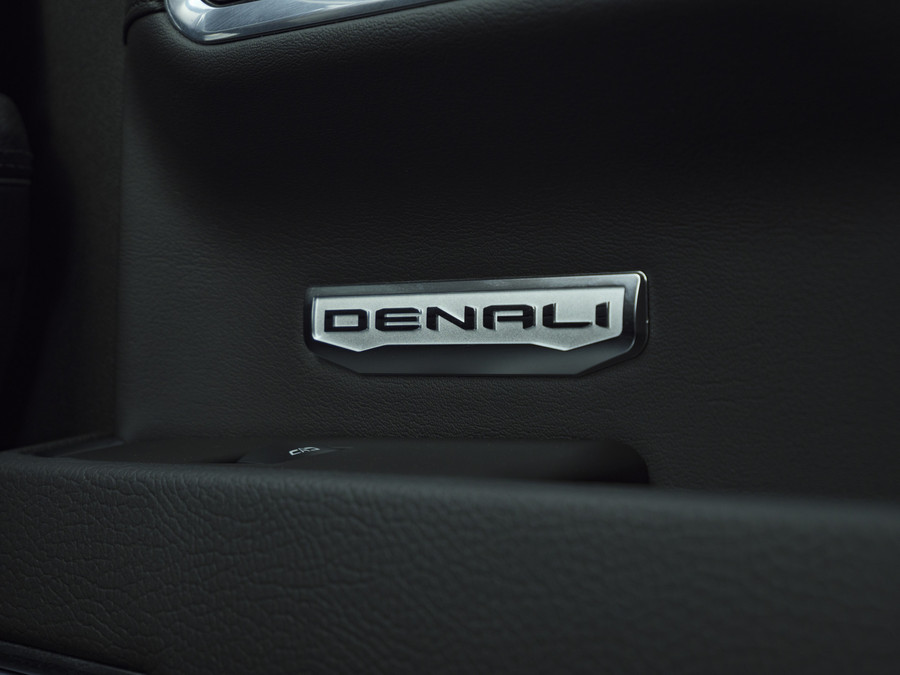 GMC 1500 Sierra Denali | 6.2L V8