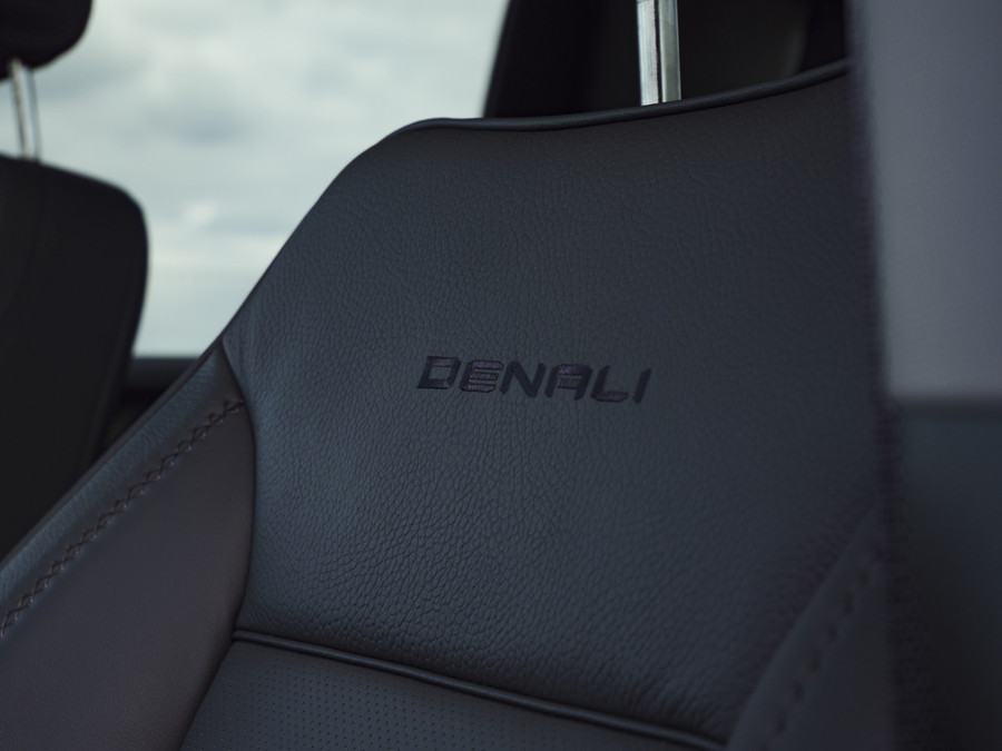 GMC 1500 Sierra Denali | 6.2L V8