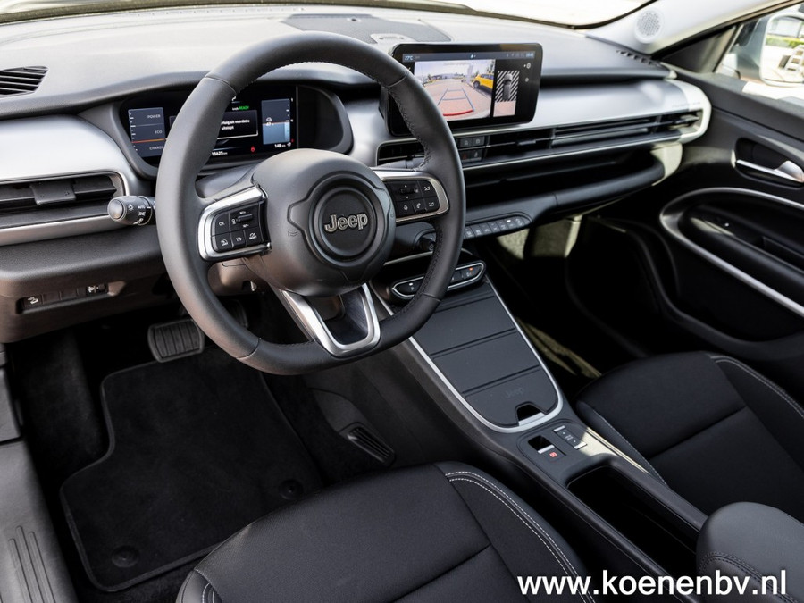 Jeep Avenger SUMMIT 54KWH Granite