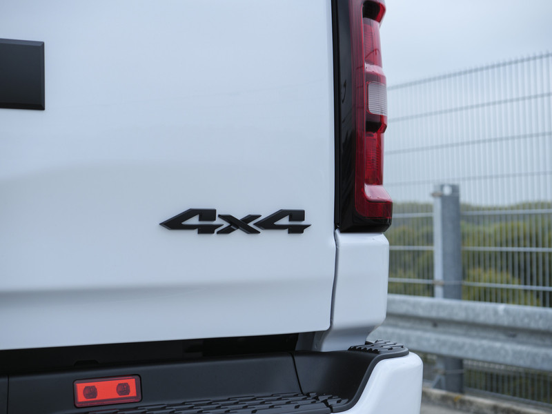 Dodge Ram 1500 | Laramie | Premium Night | 3.0L I6 Hurricane | Crew Cab | 4X4 |