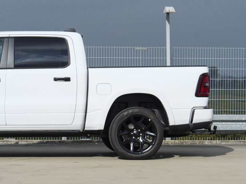 Dodge Ram 1500 | Laramie | Premium Night | 3.0L I6 Hurricane | Crew Cab | 4X4 |