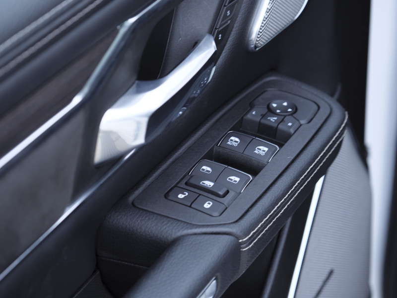 Dodge Ram 1500 | Laramie | Premium Night | 3.0L I6 Hurricane | Crew Cab | 4X4 |