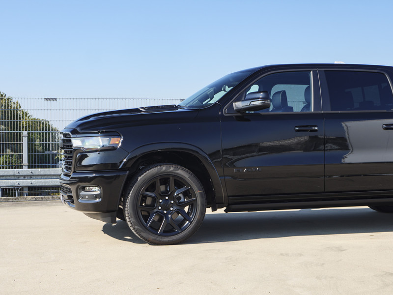 Dodge Ram 1500 | Laramie | Premium Night | 3.0L I6 Hurricane | Crew Cab | 4X4 |