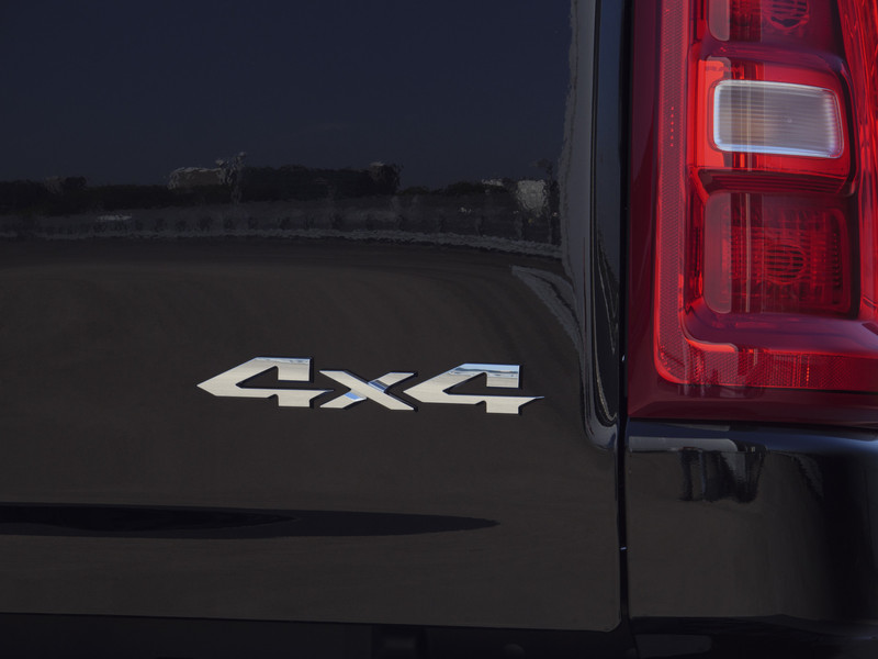 Dodge Ram 1500 | Laramie | Sport | Crew Cab | 4X4 |