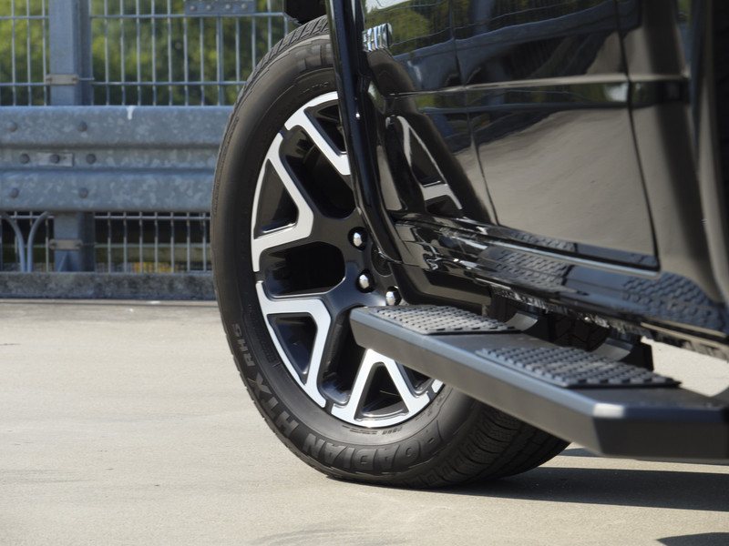 Dodge Ram 1500 | Laramie | Sport | Crew Cab | 4X4 |