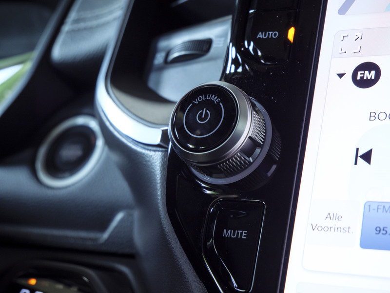 Dodge Ram 1500 | Laramie | Sport | Crew Cab | 4X4 |