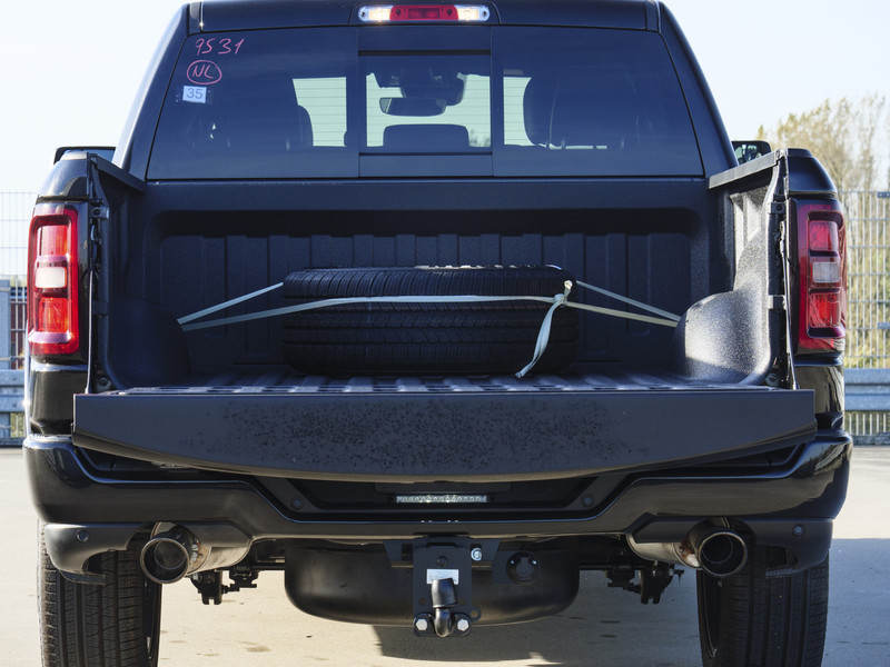 Dodge Ram 1500 | Laramie | Night | 3.0L I6 Hurricane | Crew Cab | 4X4 |