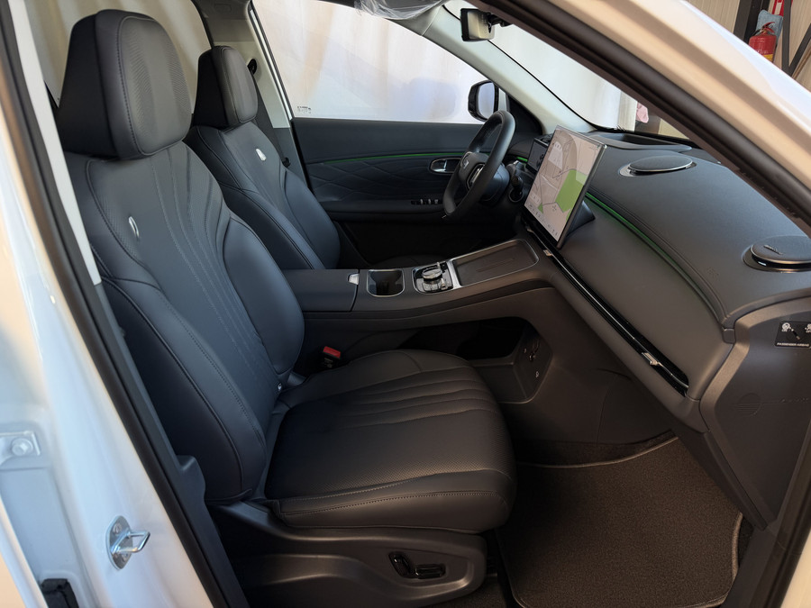 Geely Starray EM-i MAX+ PHEV LONG RANGE | 29,8 kWh ACCU | 136 KM WLTP | PANORAMADAK | FULL OPTION | MET MASSAGE