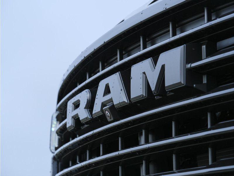 Dodge Ram 1500 | Laramie | Premium Night | 3.0L I6 Hurricane | Crew Cab | 4X4 |