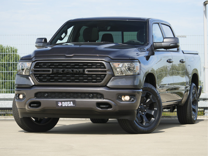 Dodge Ram 1500 | Bighorn | Night | Final V8 Edition | 4x4 | Crew Cab