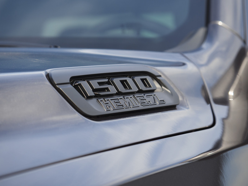 Dodge Ram 1500 | Bighorn | Night | Final V8 Edition | 4x4 | Crew Cab